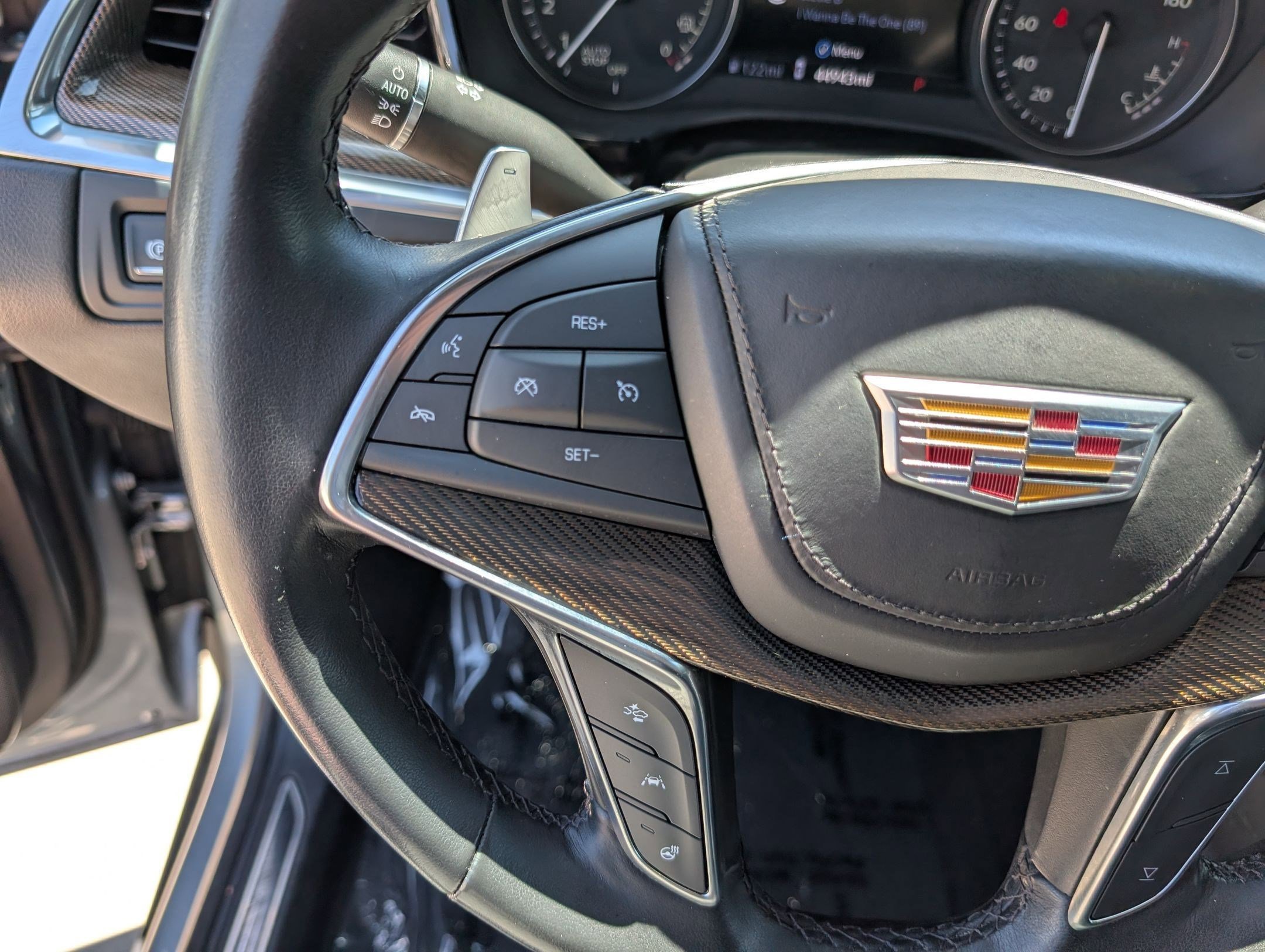 Used 2023 Argent Silver Metallic Cadillac Sport image 17