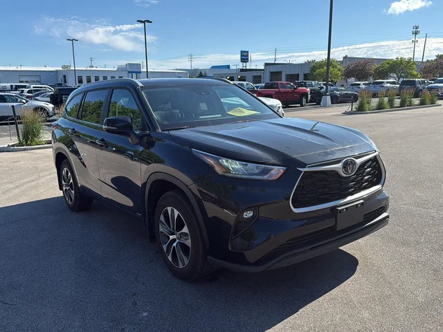 2025 Toyota Highlander Hybrid XLE