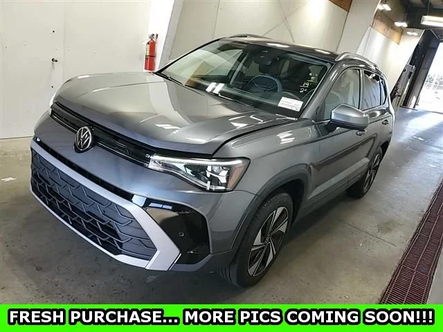2025 Volkswagen Taos 1.5T SE 4Motion's photo