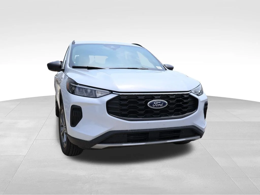 New 2026 Space Silver Metallic Ford ST-Line image 8
