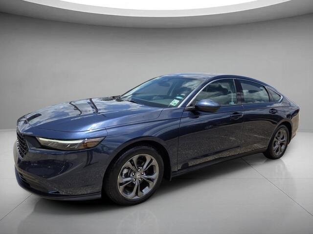Used 2023 Canyon River Blue Metallic Honda EX image 9