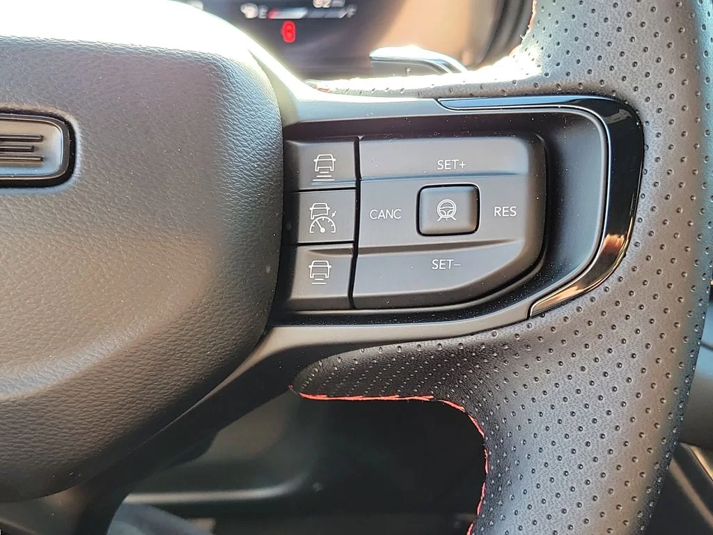 New 2026 White Knuckle Exterior Paint Dodge R/T image 7