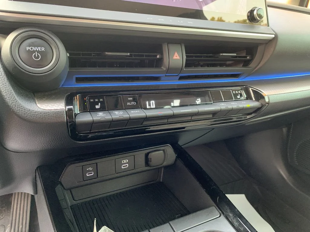 Used 2024 Red Toyota XLE image 24
