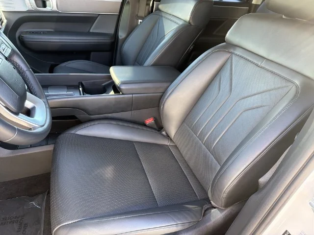 Used 2026 White Hyundai SEL image 32