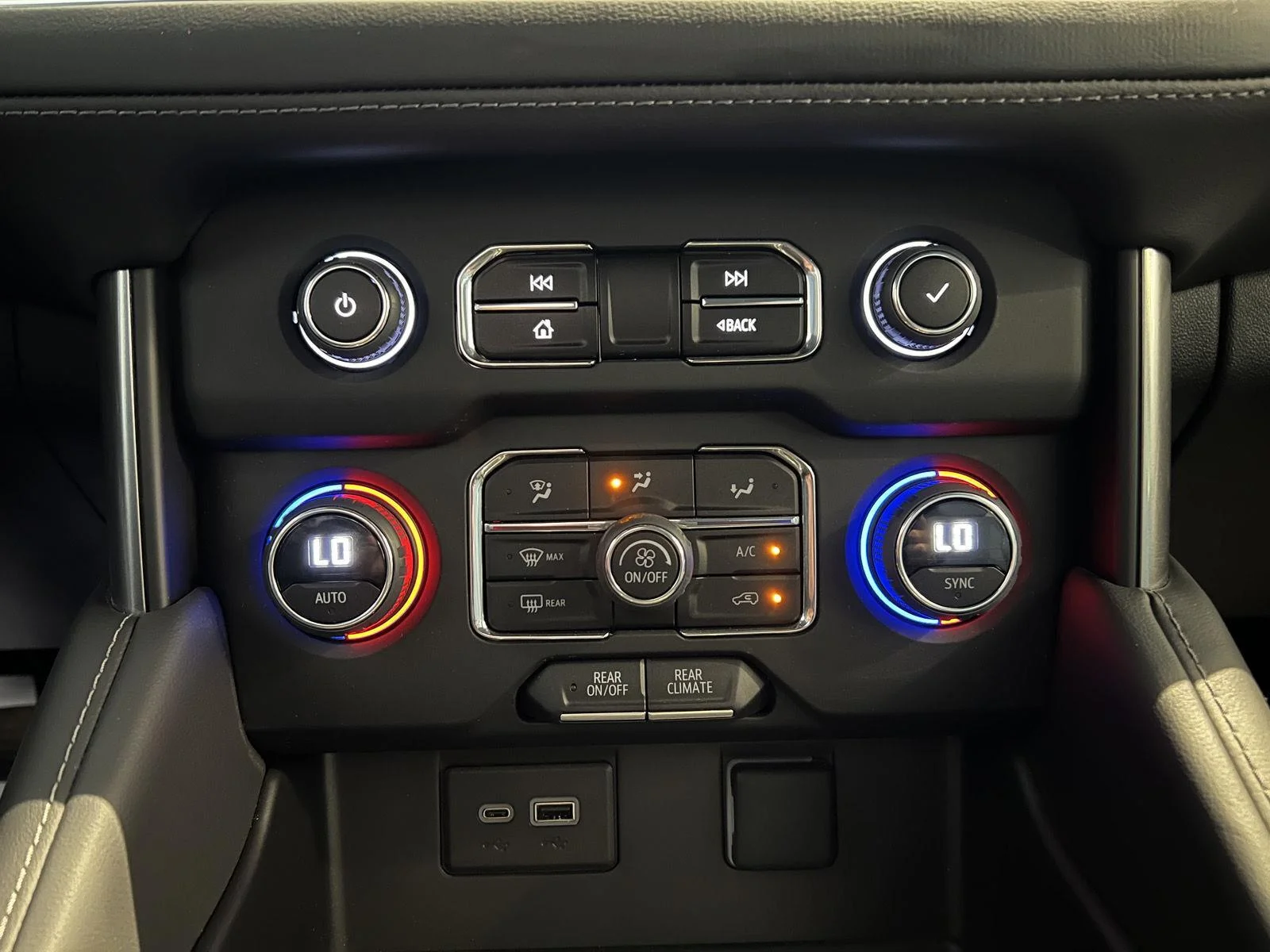 Used 2023 MIDNIGHT BLUE METALLIC Chevrolet LS image 25