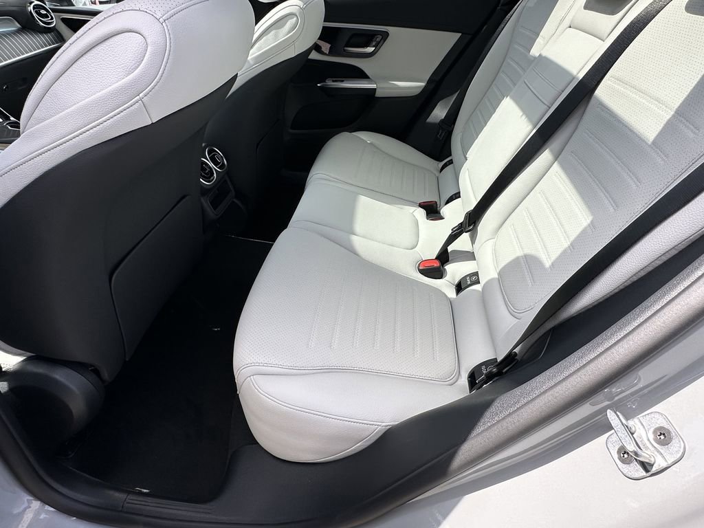 New 2026 MANUFAKTUR Alpine Grey Mercedes-Benz GLC 300 image 24