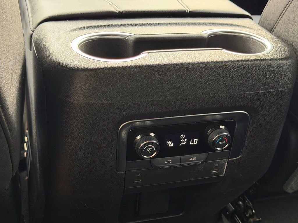 Used 2025 Black Chevrolet LT image 27