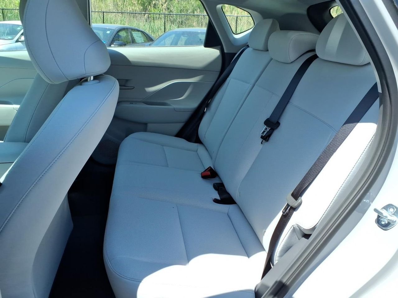 New 2026 Cyber Gray Metallic Hyundai SE FWD image 14