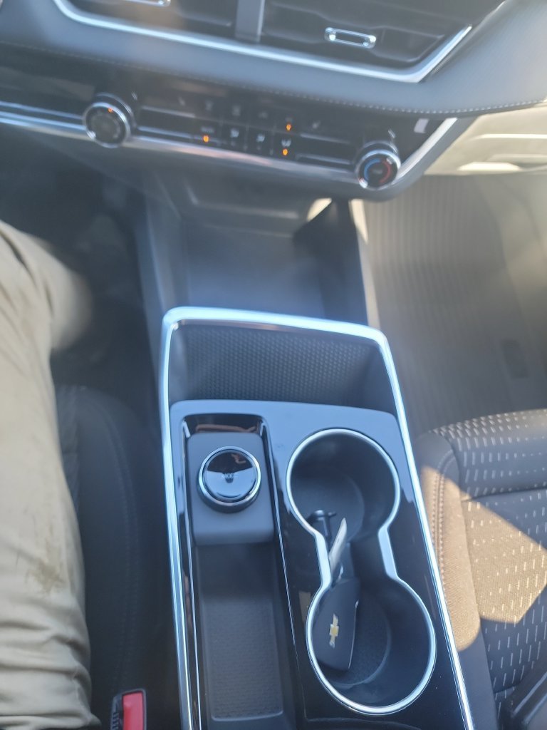 New 2027 Mosaic Black Metallic Chevrolet LT image 17