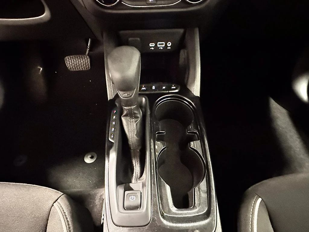 Used 2023 SUMMIT WHITE Chevrolet LS image 28