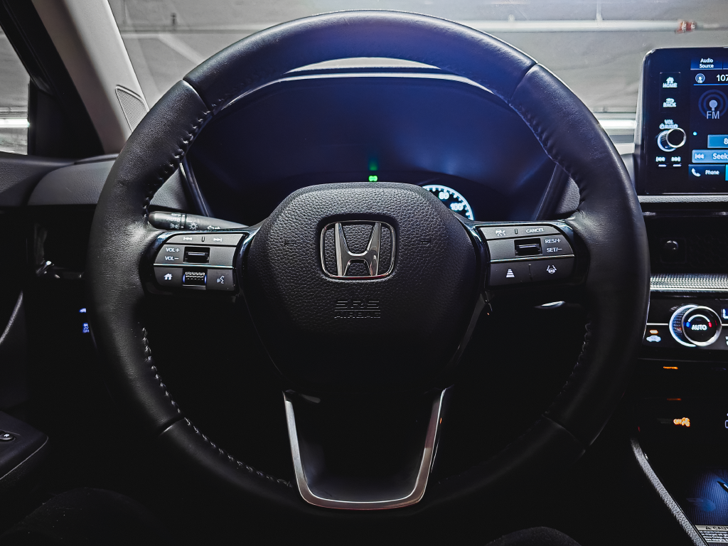 Certified Used 2024 Crystal Black Pearl Honda EX-L image 24