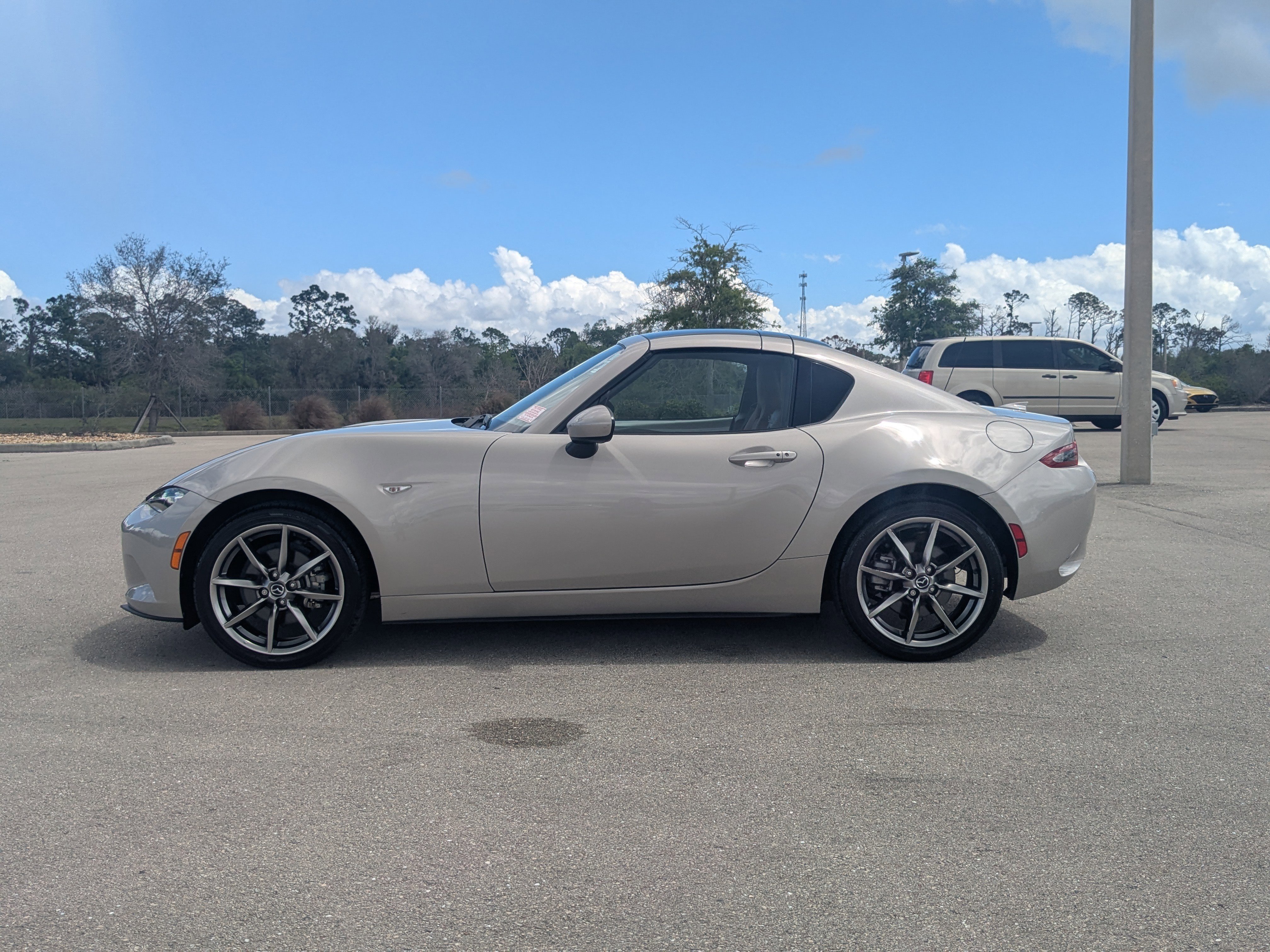 Used 2023 Platinum Quartz Metallic Mazda Grand Touring image 8