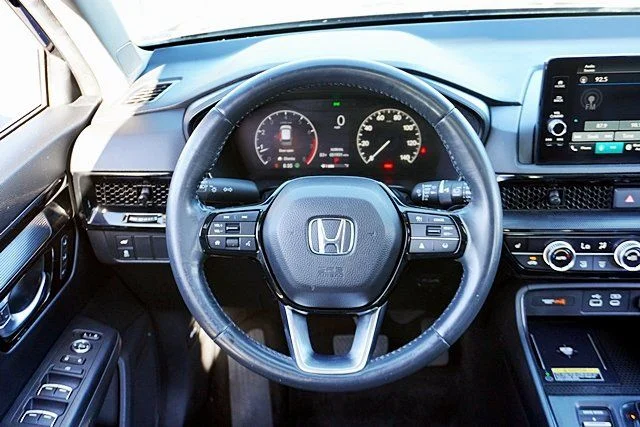 Used 2023 Black Honda EX-L image 20
