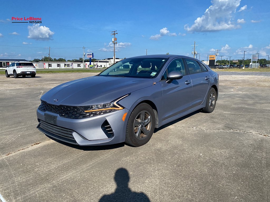 Used 2021 Everlasting Silver Kia LXS image 3
