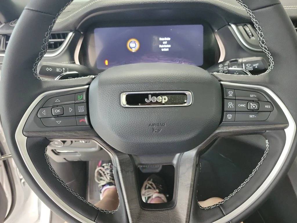 2025 Jeep Grand Cherokee Limited - Photo 13