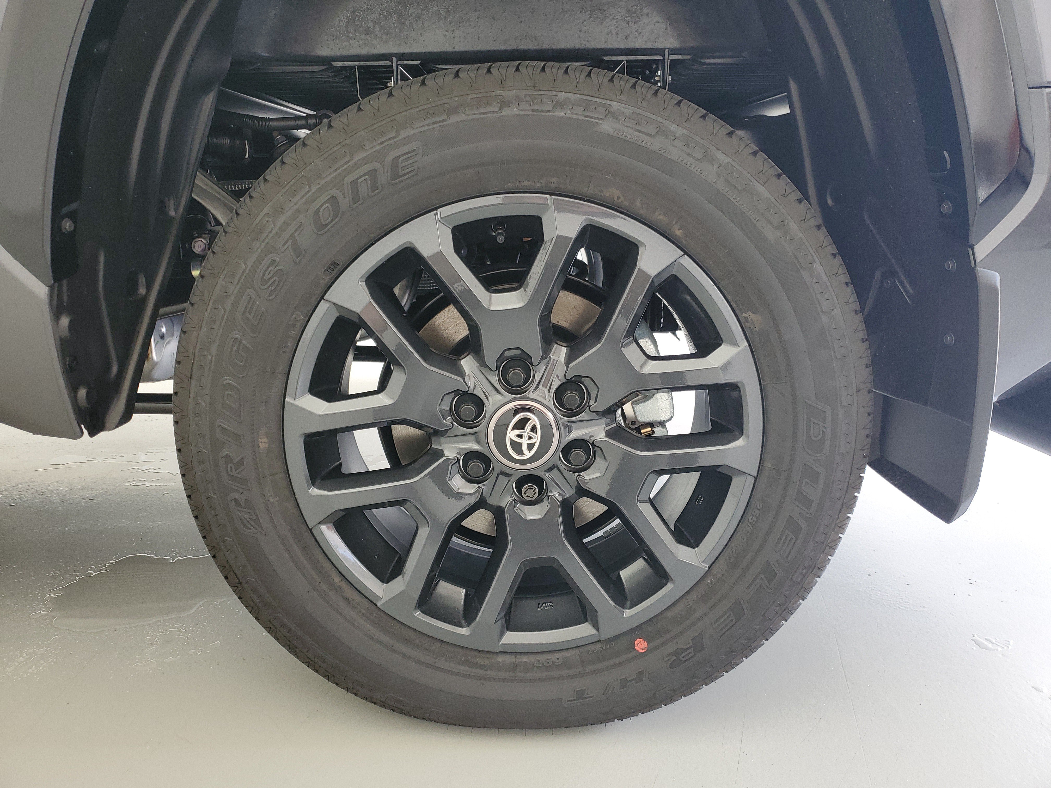New 2026 Magnetic Gray Metallic Toyota  Platinum image 11