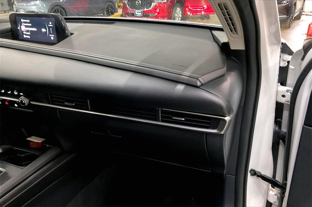 2025 MAZDA CX-30 - Image 15