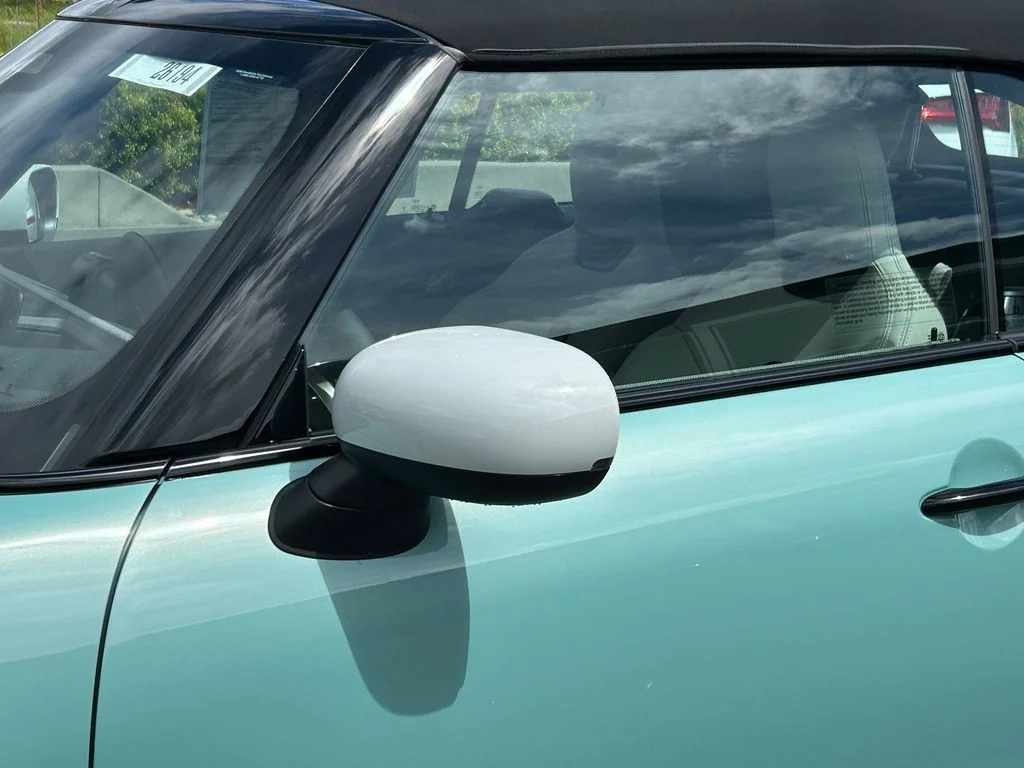 New 2026 Green MINI Signature Plus image 10