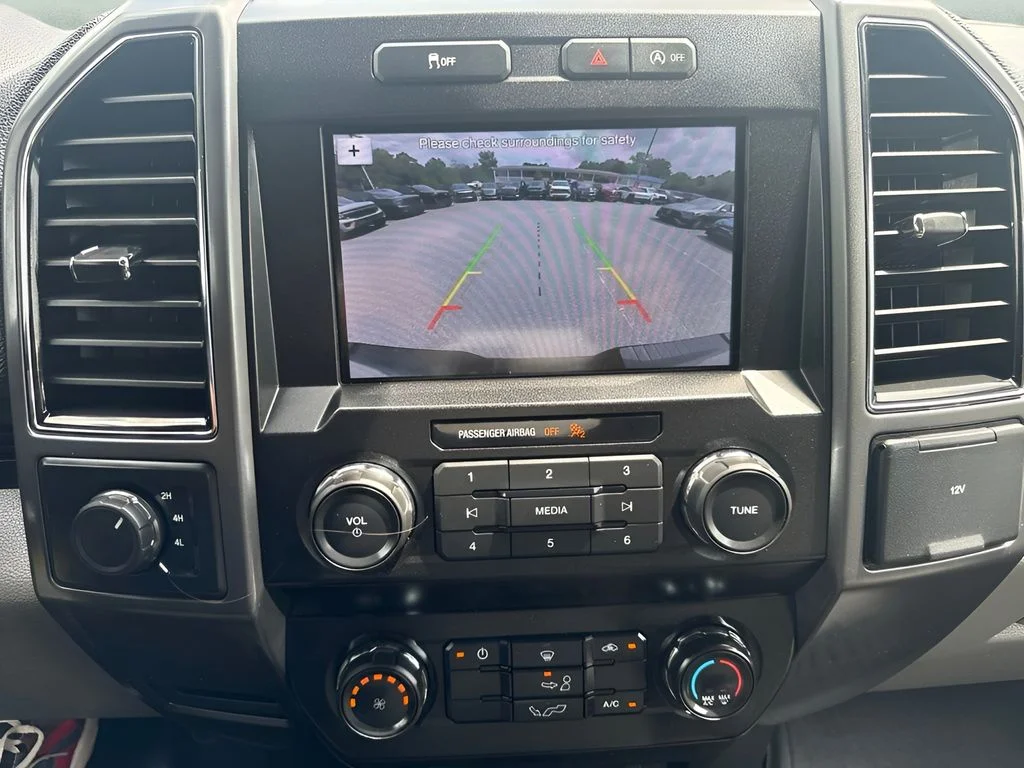 Used 2019  Ford XLT image 9