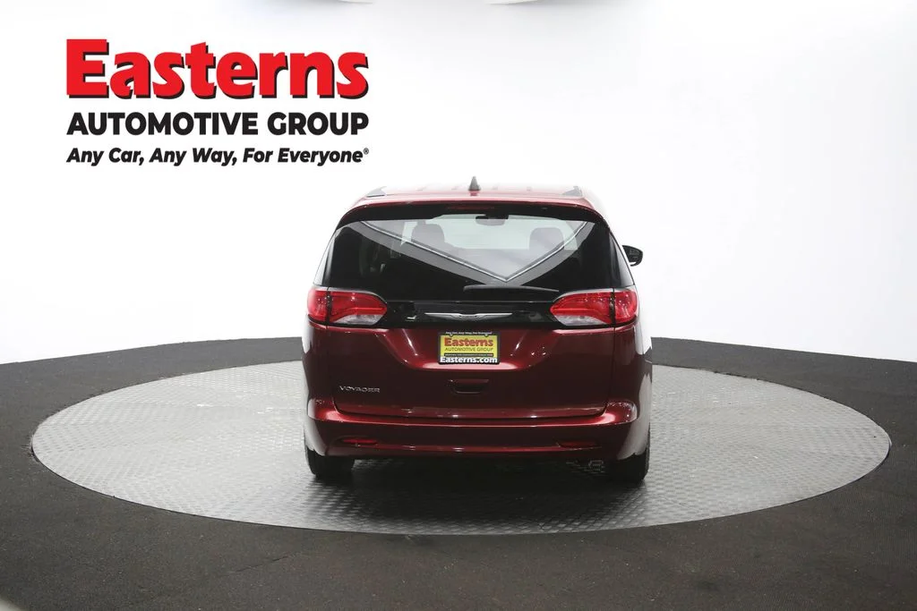 Used 2023 Red Chrysler LX image 37