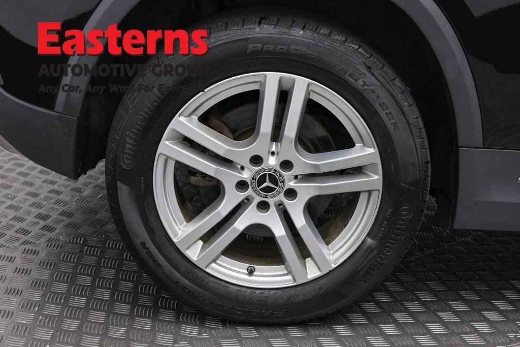 Used 2023 Black Mercedes-Benz GLA 250 image 31