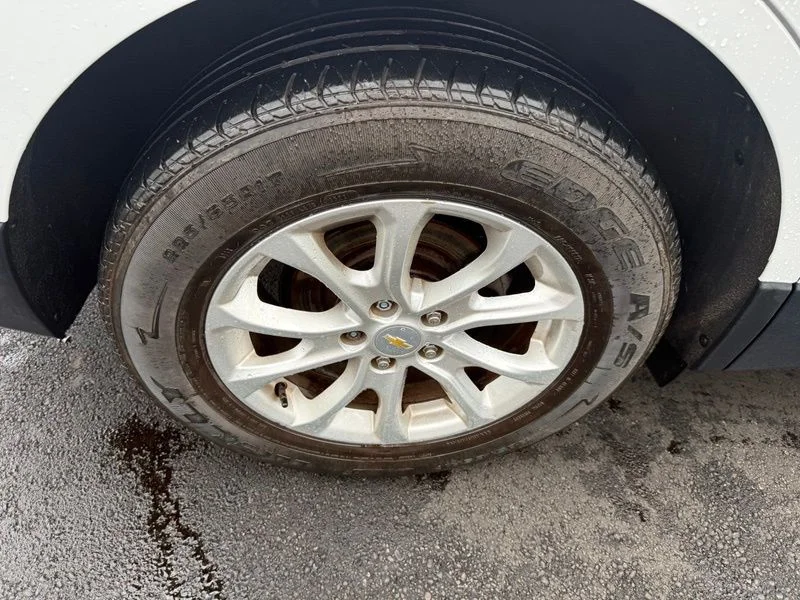 Used 2018 White Chevrolet LS image 16