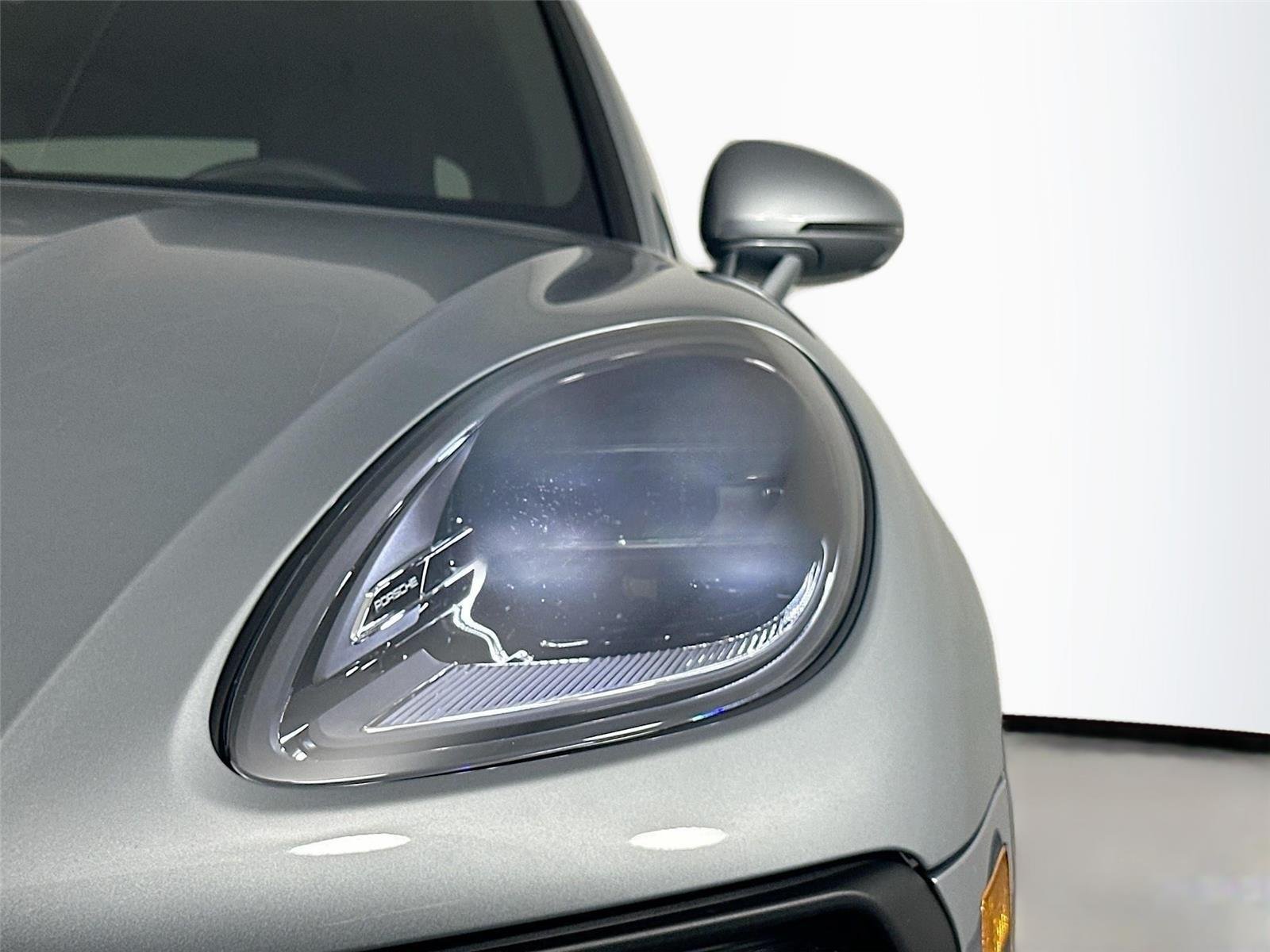 Used 2026 Dolomite Silver Metallic Porsche  image 15