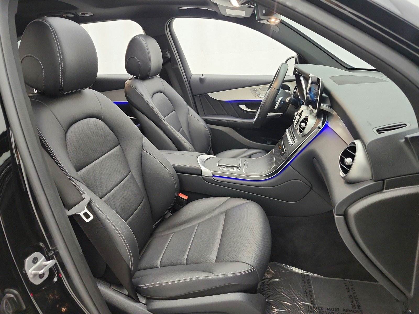 Used 2022 Black Mercedes-Benz GLC 300 SUV image 19