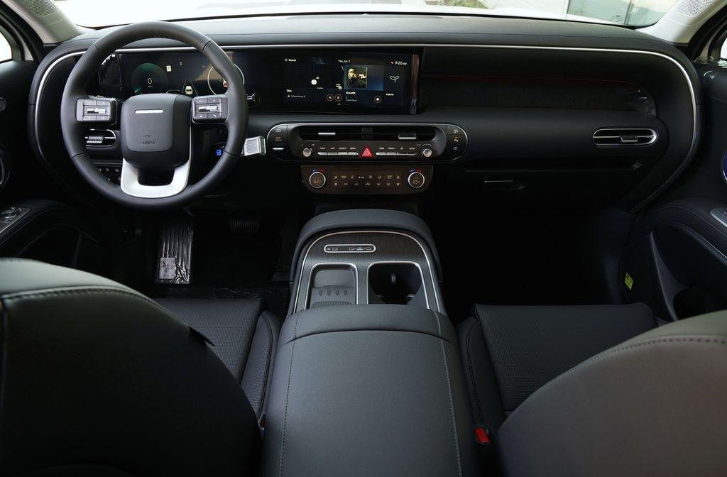 New 2026 Creamy White Pearl Hyundai SEL Premium image 7