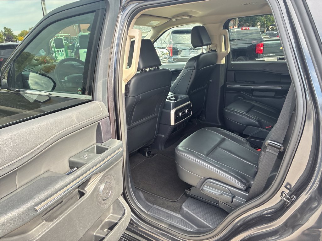 Used 2024 Dark Matter Gray Ford XLT image 47