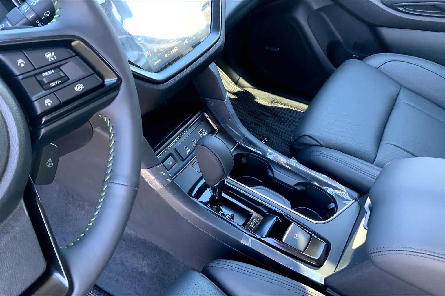 New 2026 SAPPHIRE BLUE PEARL Subaru Onyx Edition Touring 7-Passenger image 7