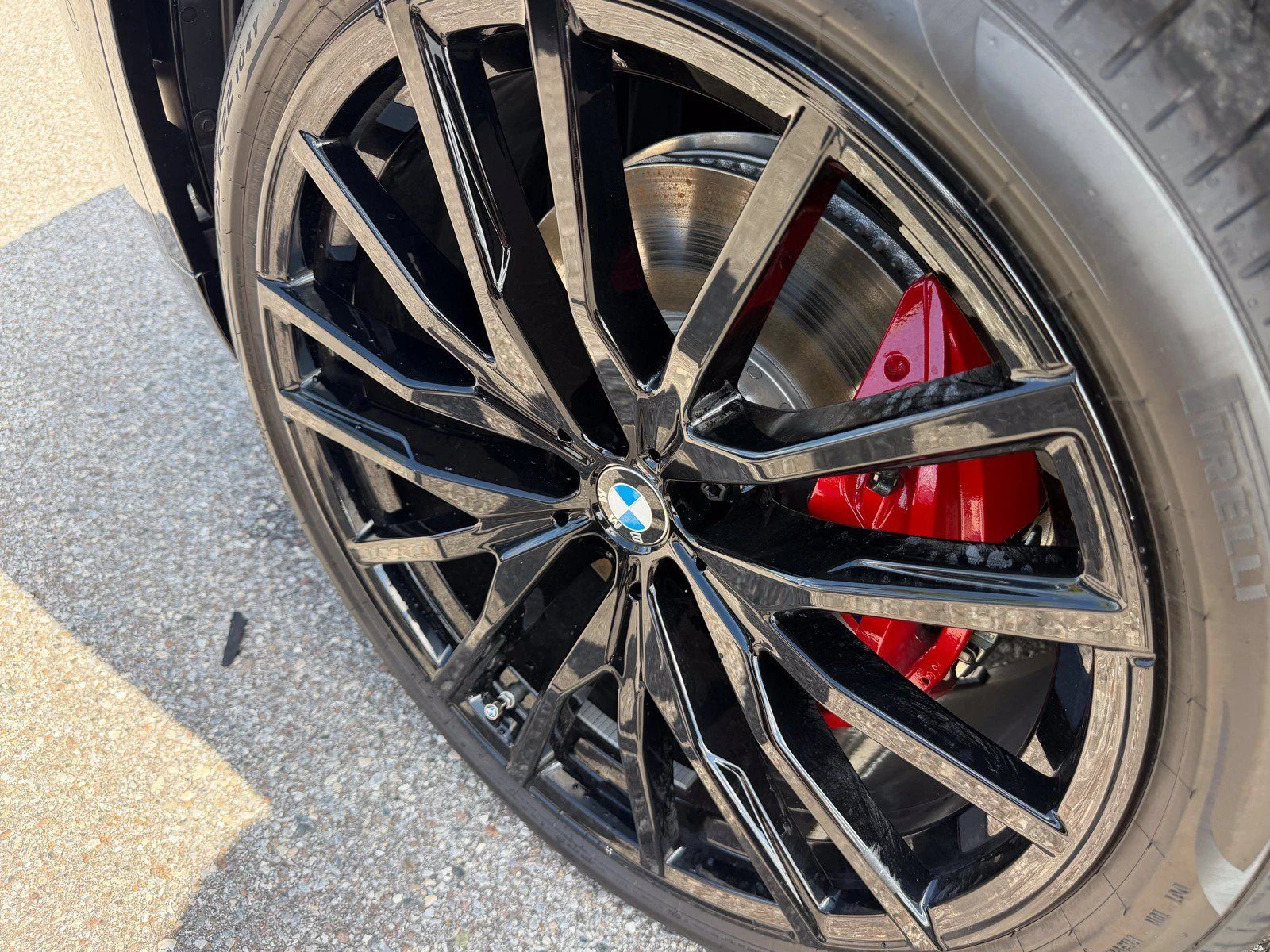New 2026 Black Sapphire Metallic BMW xDrive40i image 10