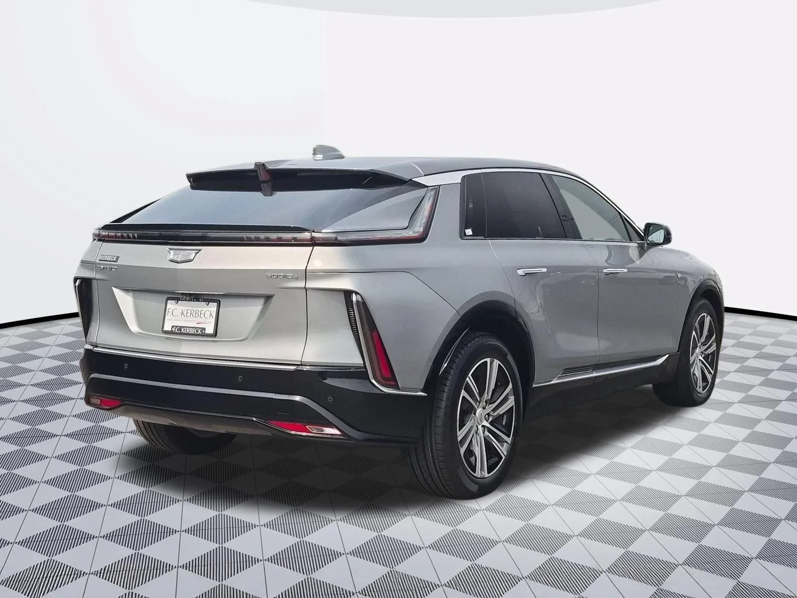 Used 2024 Argent Silver Metallic Cadillac Luxury image 7