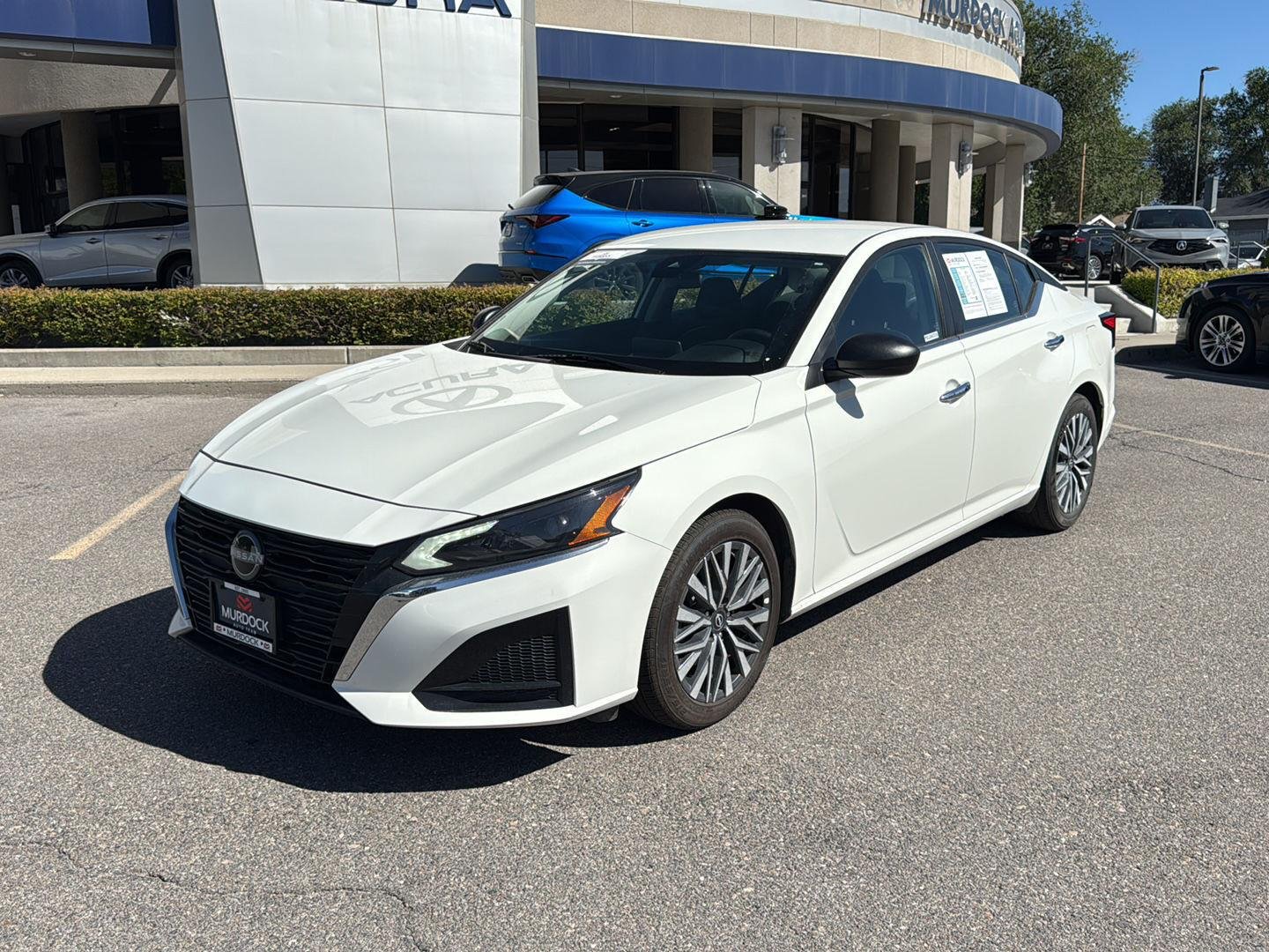 2025 Nissan Altima SV - Photo 16