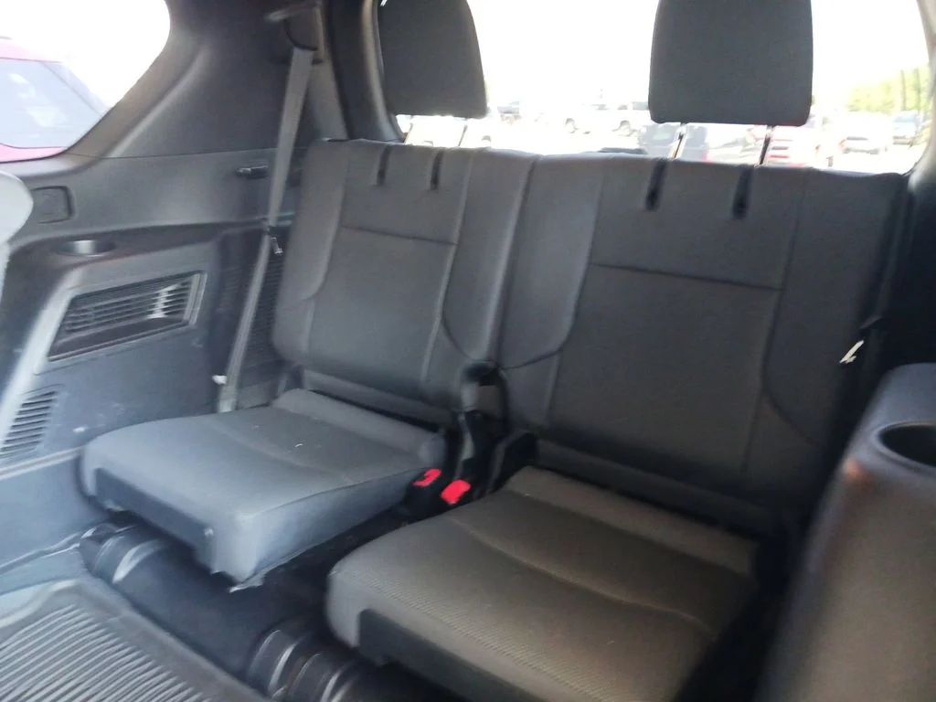 Used 2023 Black Lexus 460 image 30