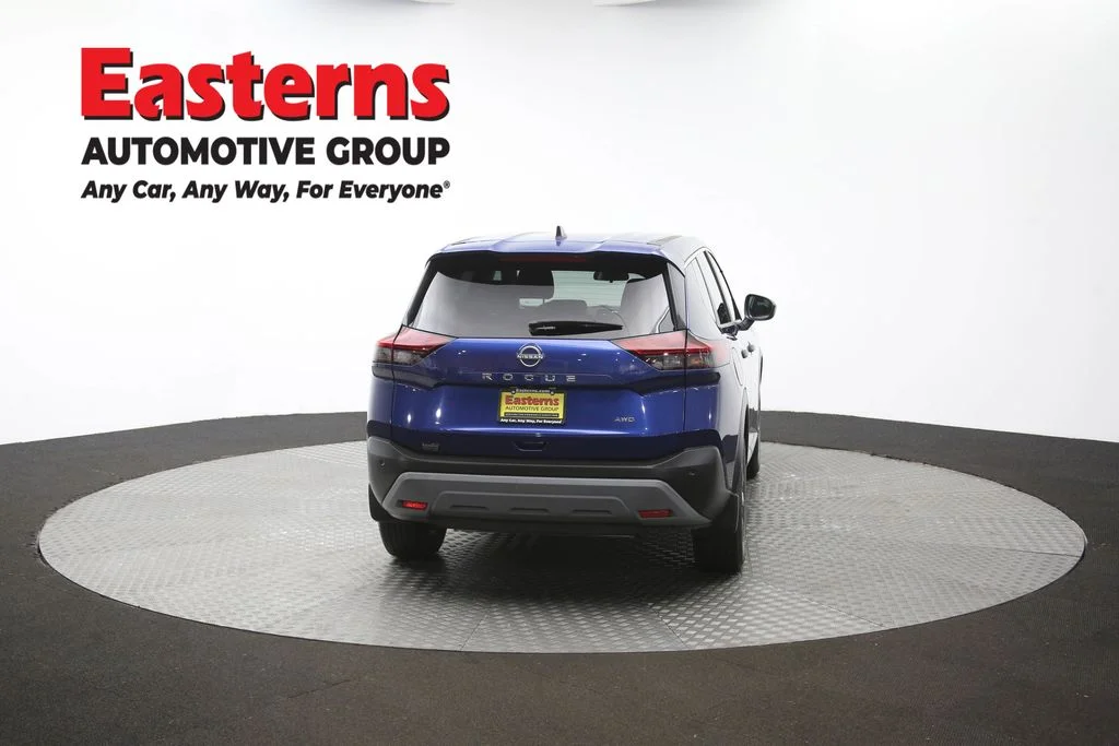 Used 2023 Blue Nissan S image 37