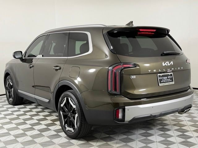Used 2023 Moss Kia EX image 8