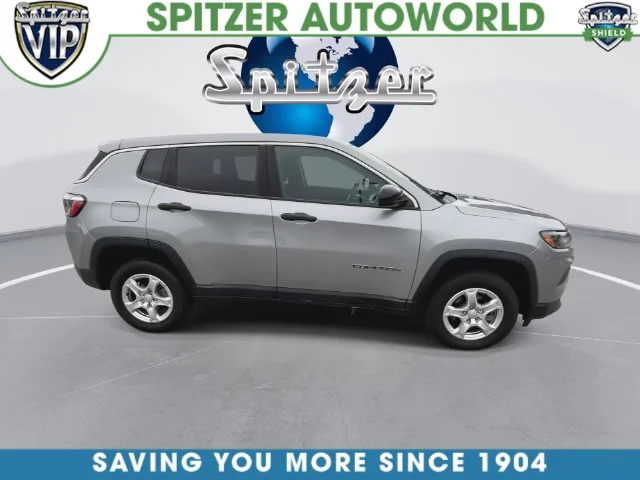 Used 2022 Silver Jeep Sport image 10