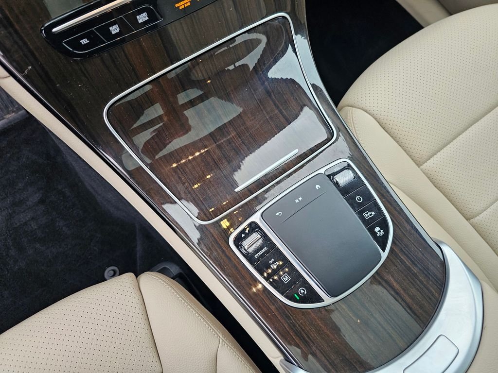 2022 Mercedes-Benz GLC GLC300 - Photo 24