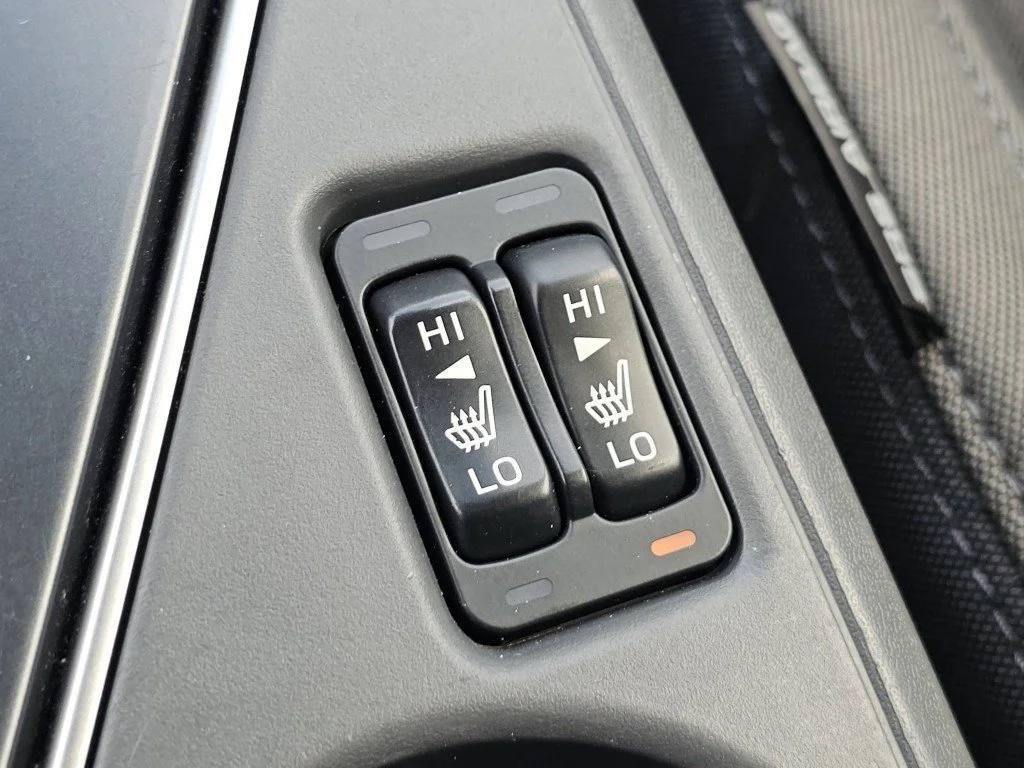 Used 2025 Ice Silver Metallic Subaru Premium image 13