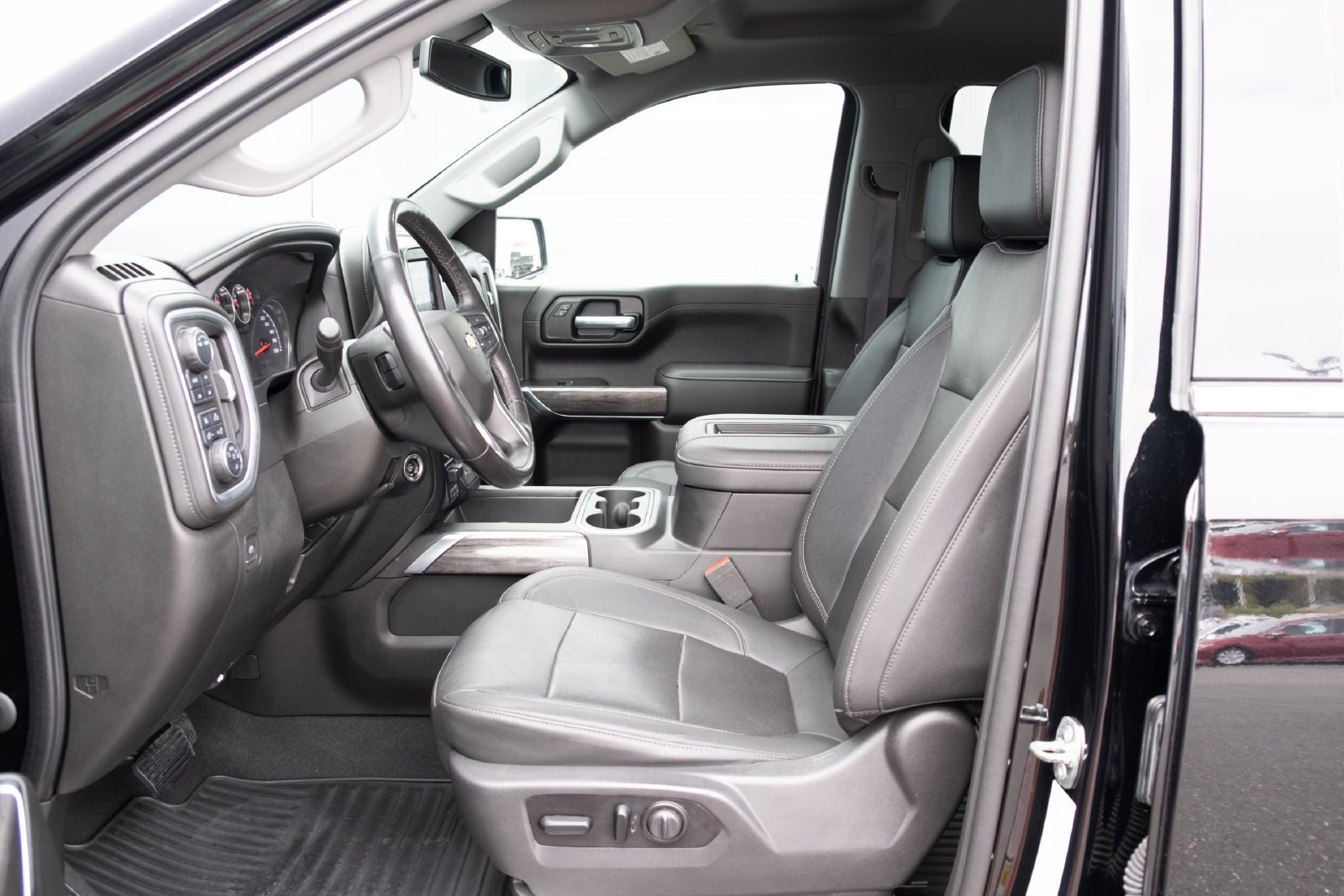 Used 2021 Black Chevrolet LTZ image 12