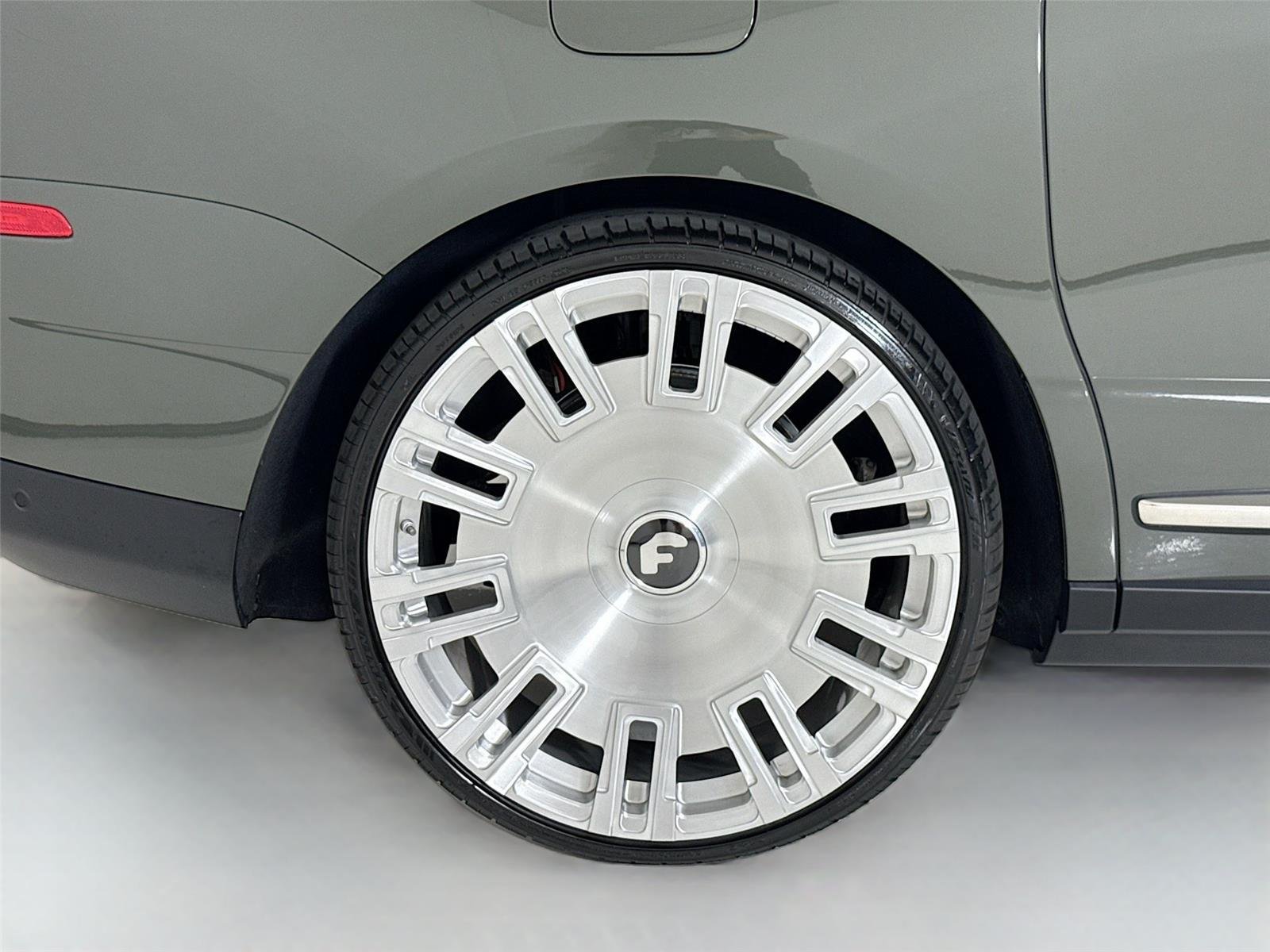 Used 2024 Silver Rolls-Royce  image 46