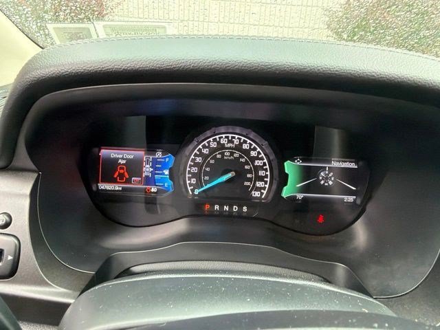 Used 2021 Gray Metallic Ford LARIAT image 15