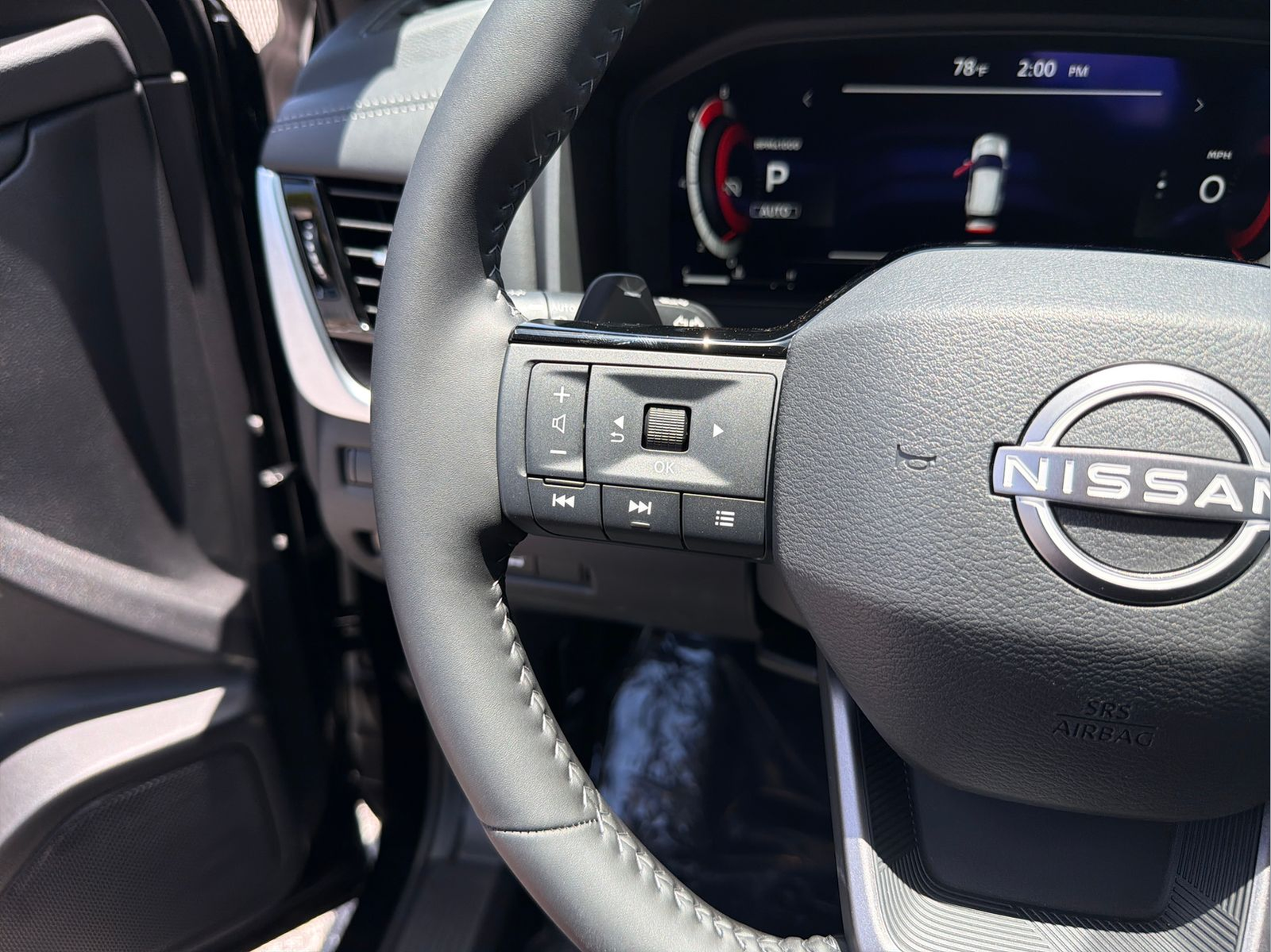 New 2026 Black Nissan Platinum image 16