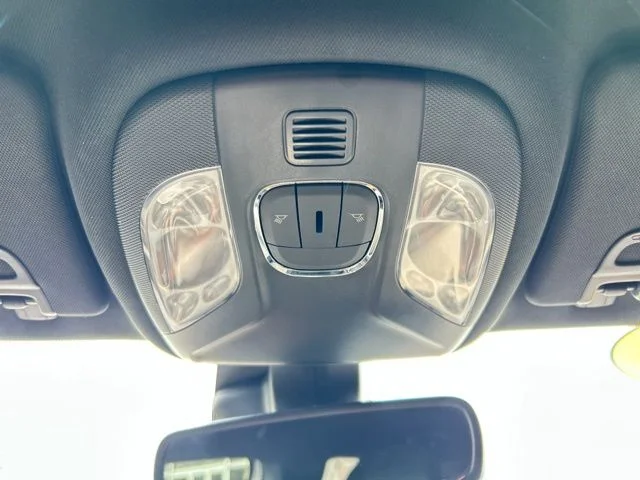 Used 2025 Silver Jeep Limited image 45