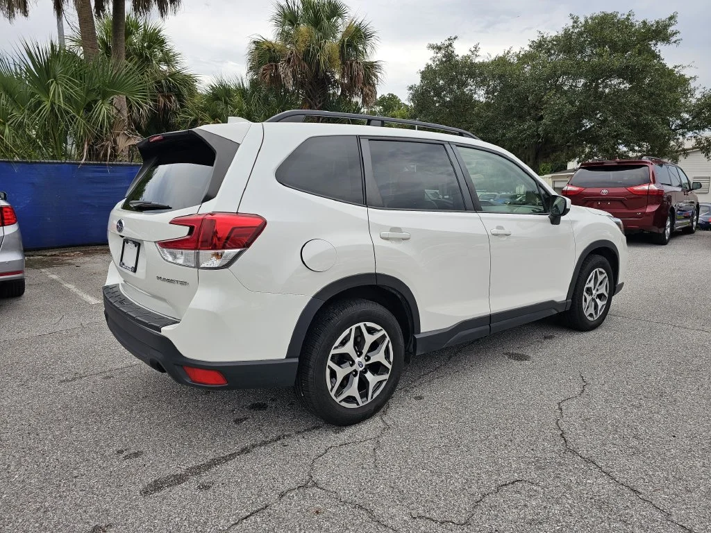Certified Used 2021 White Subaru Premium image 3