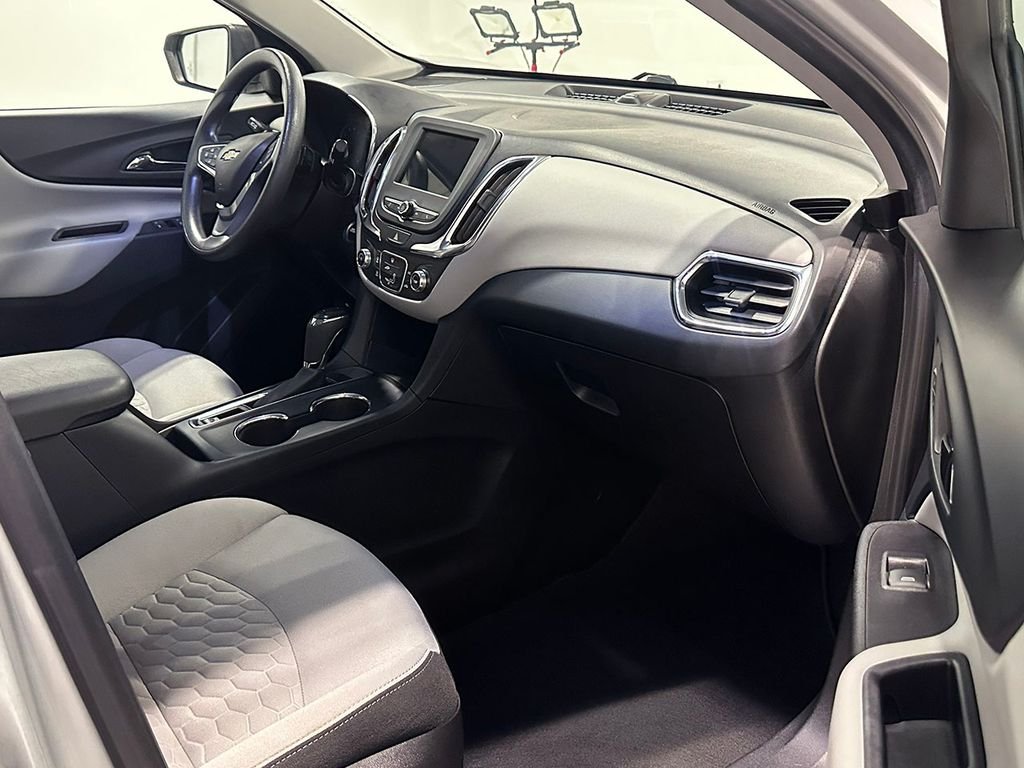 Used 2019 Silver Chevrolet LS image 25