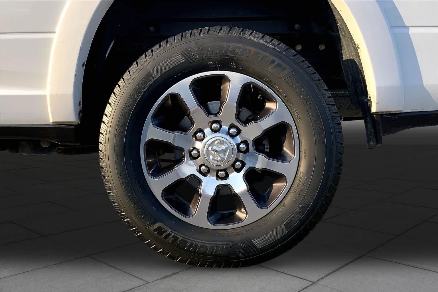 Used 2020 Bright White Clearcoat Ram Longhorn image 11