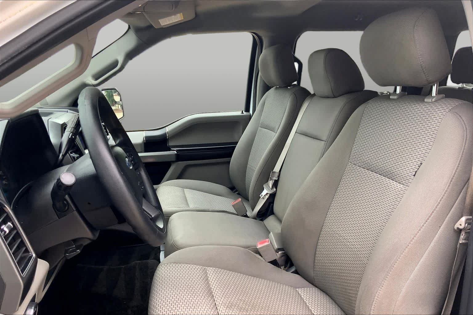 Used 2018 Oxford White Ford XLT image 8