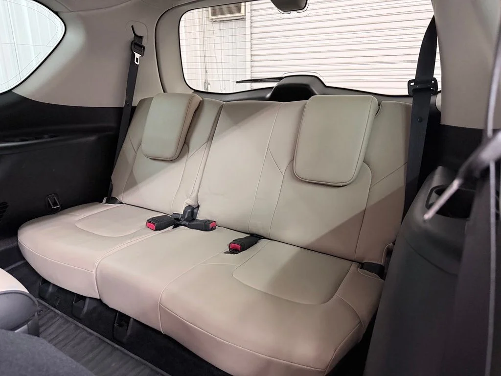 Used 2023 Silver INFINITI Premium Select image 23